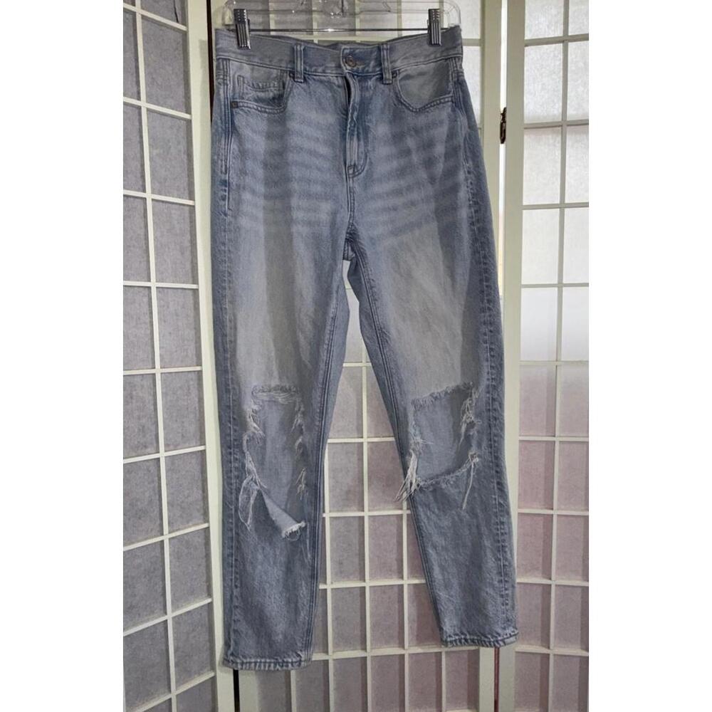 American Eagle Mom Women's Denim Straight Jeans Distressed Light Wash Size 2‎